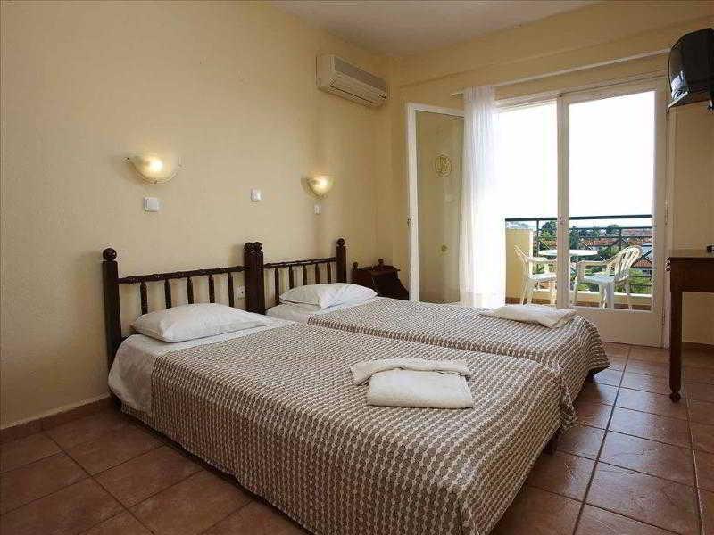 Julia Hotel Skála Foúrkas Zewnętrze zdjęcie