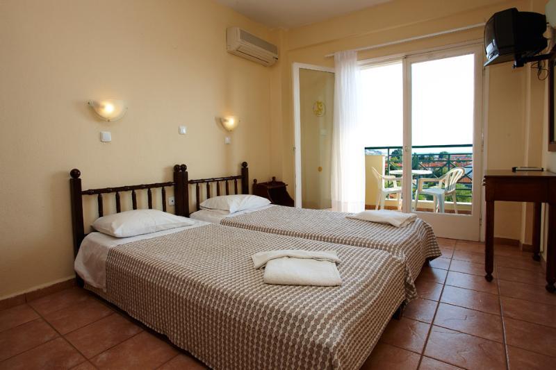 Julia Hotel Skála Foúrkas Zewnętrze zdjęcie
